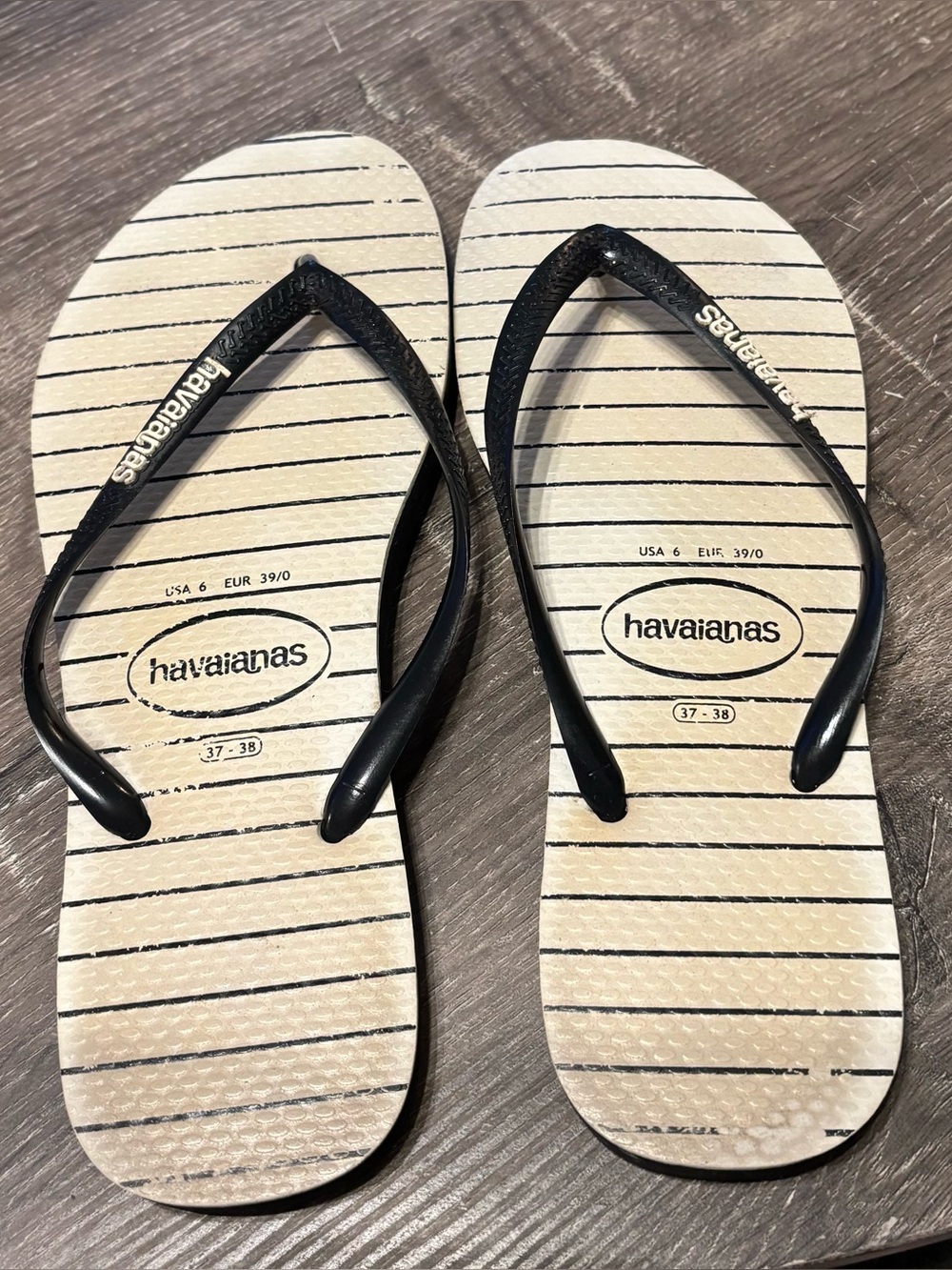 Havaianas Beige Striped Flip Flops with Black Straps Size 6